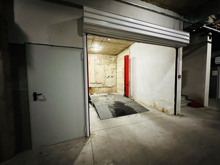 Собственик отдава двойно паркомясто на ул. Хубча