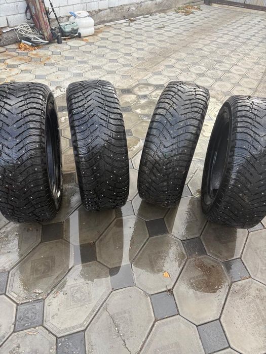 Продам зимнюю резину