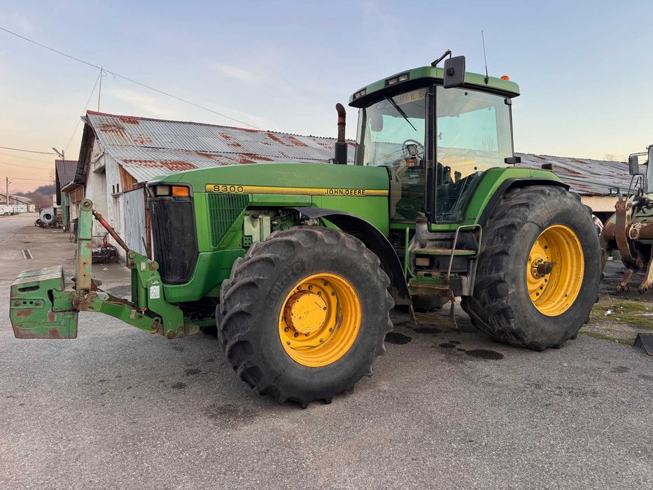 Tractor John Deere 8300