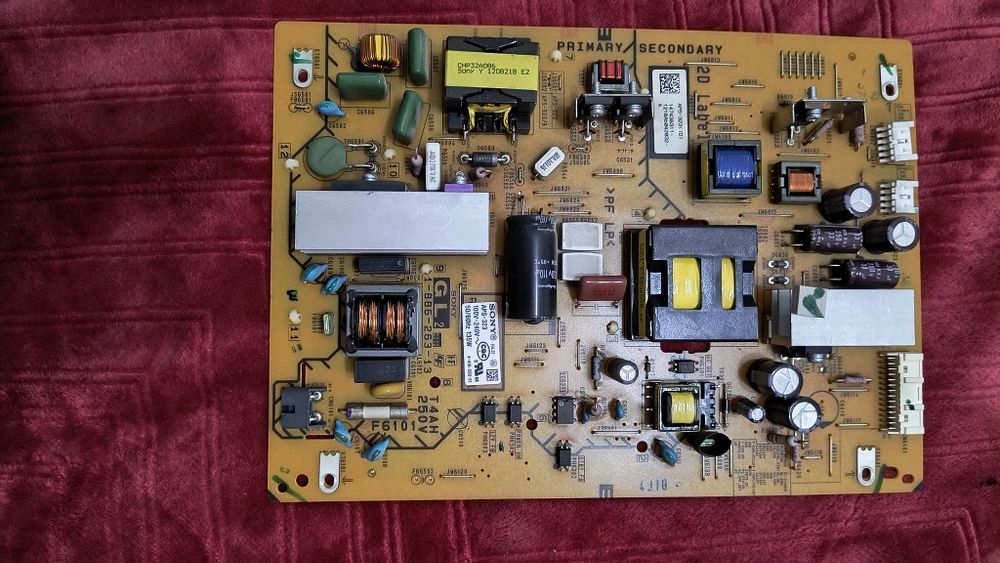 Piese tv LCD Sony Bravia KDL-32EX650 și LG UR78003LK