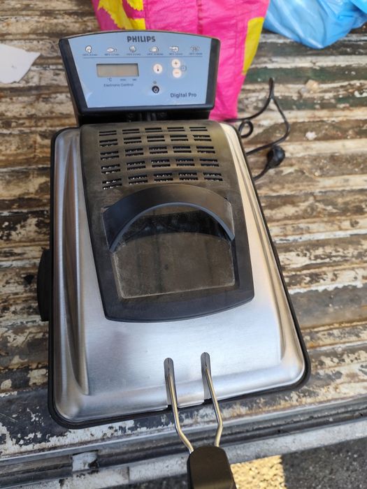 Friteuza Philips Digital Pro