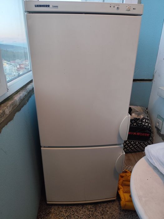 Хладилник с фризер