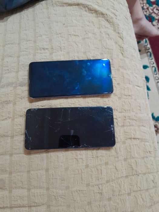 Samsung a 32 2 штуки