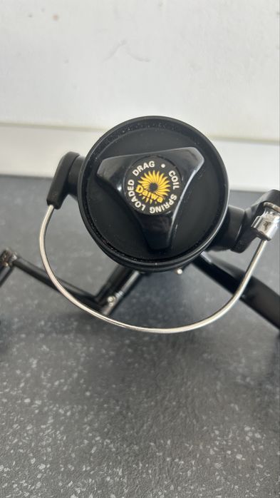 Vând 2 mulinete Daiwa vintage