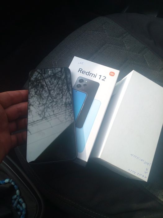 Redmi mi 12  8 / 256