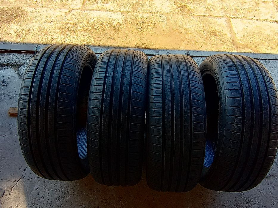 4 anvelope noi Goodyear 215/50 R19 dot 0522