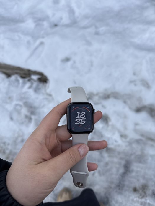 Apple watch 5 series