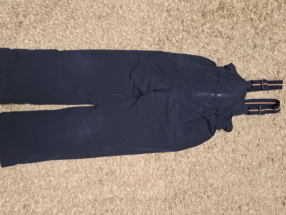 Продам куртку и штаны для мальчика