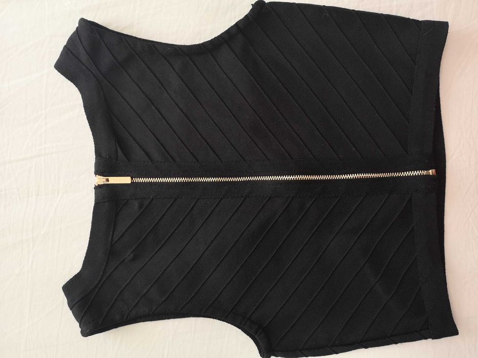 Bustiera neagra Lipsy