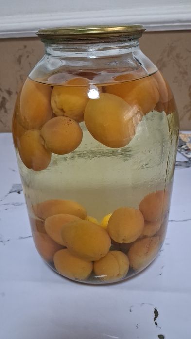 Абрикосовый сок с мякотью