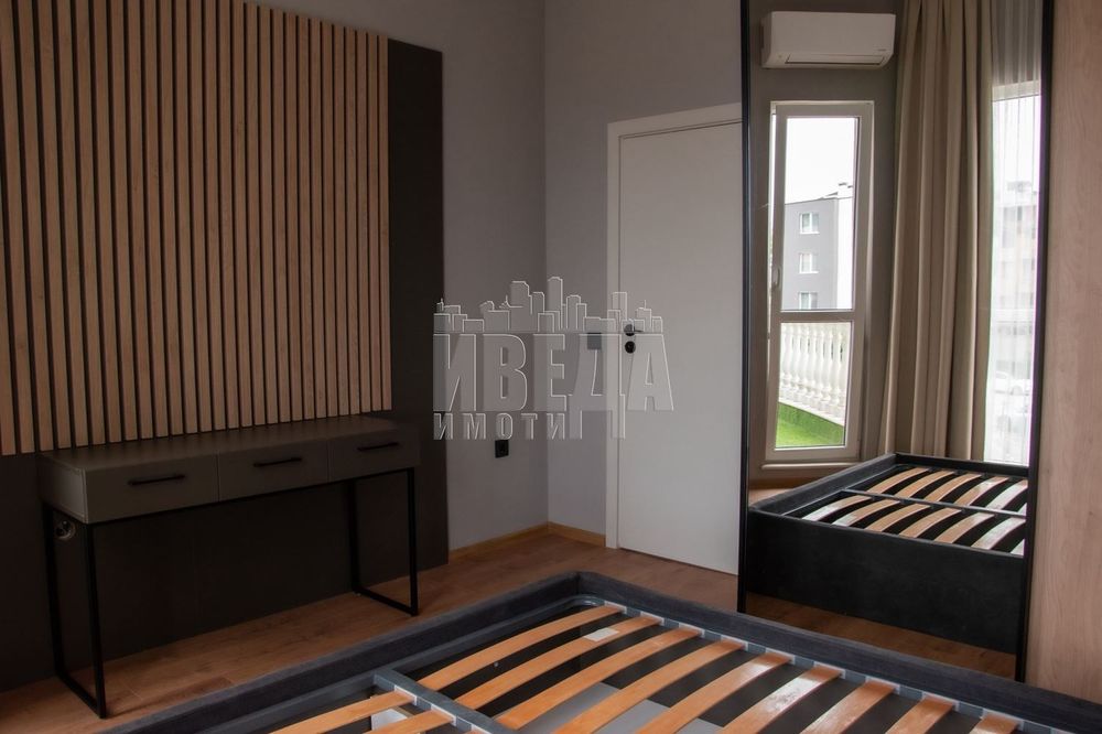 Продава се Двустаен апартамент в Варна, Бриз - 117 кв.м за 2133 €/кв.м - Снимка #1