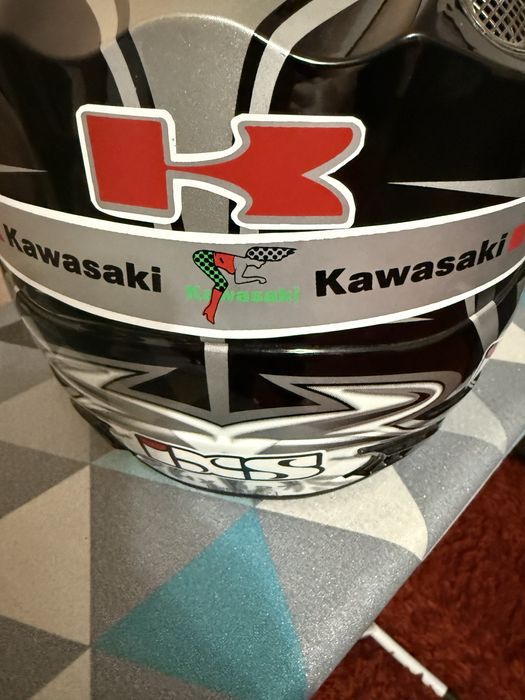 Каска на Kawasaki