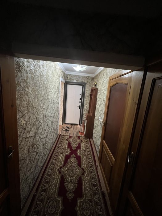 Mekrarayon bozorcha yonida turt hona uchinchi qavat