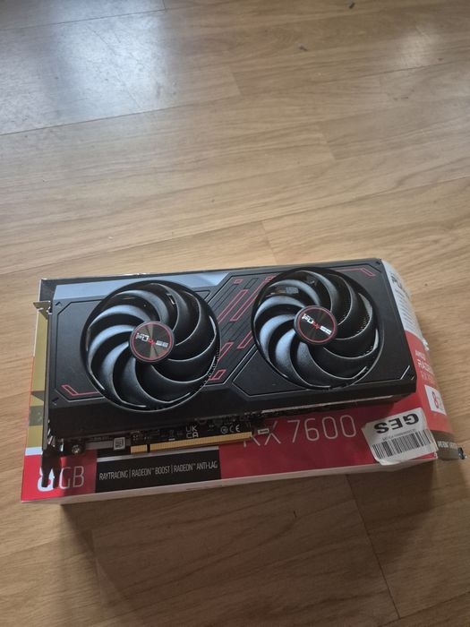 Radeon RX 7600 8GB