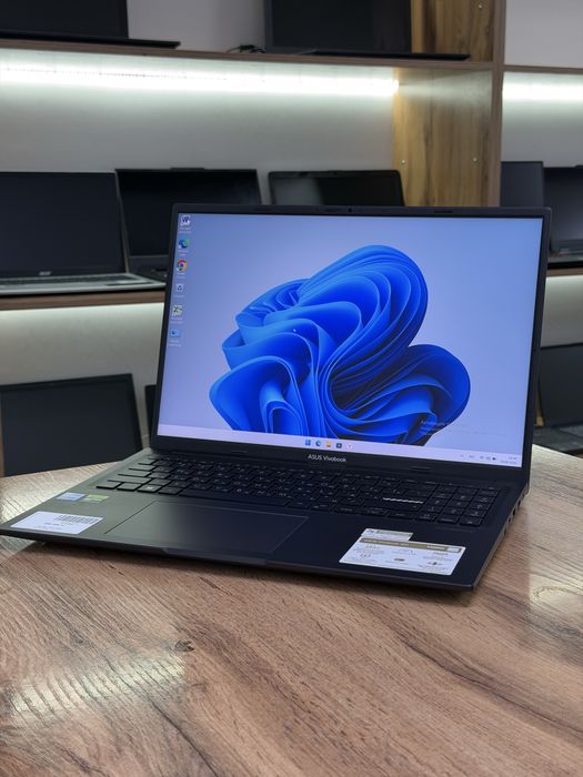 Ноутбук Asus Vivobook Core i7-12
