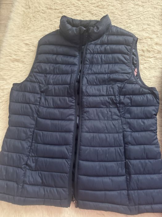 2 Veste dama pret ptr ambele!!