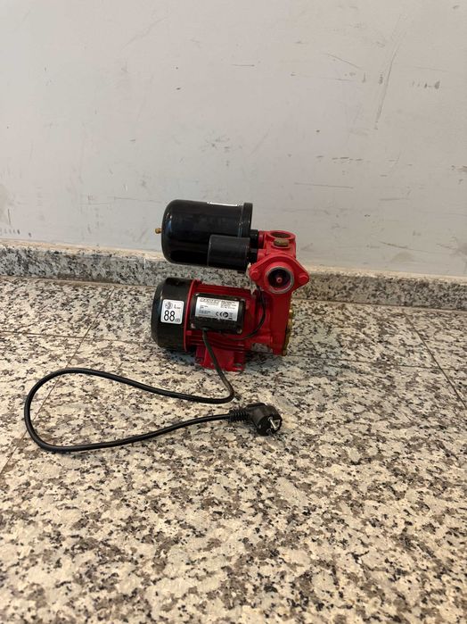 Хидрофор мини 550W 1" 45L/min 58m RD-WP550 / Помпа водна 500W 1" max 40L/min RD-WP60