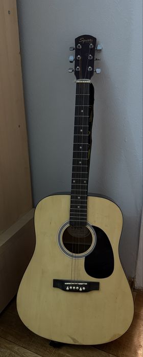 Гитара Squier б/у