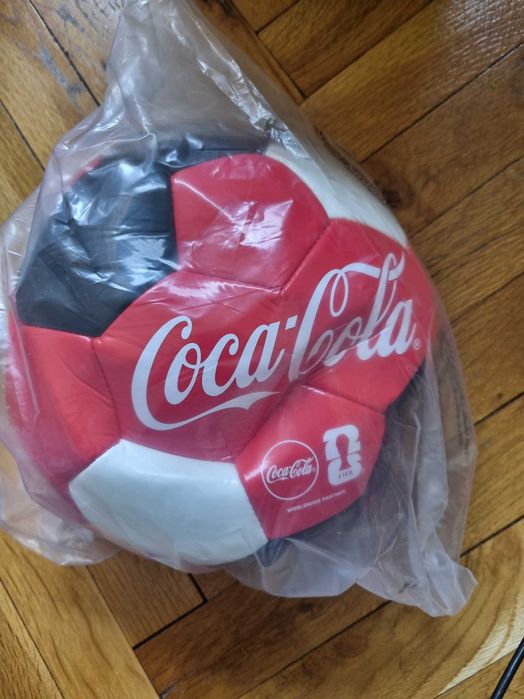 Футболна топка Coca Cola