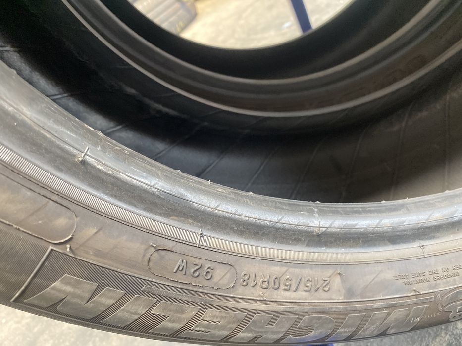 215/50/18 Michelin Vara