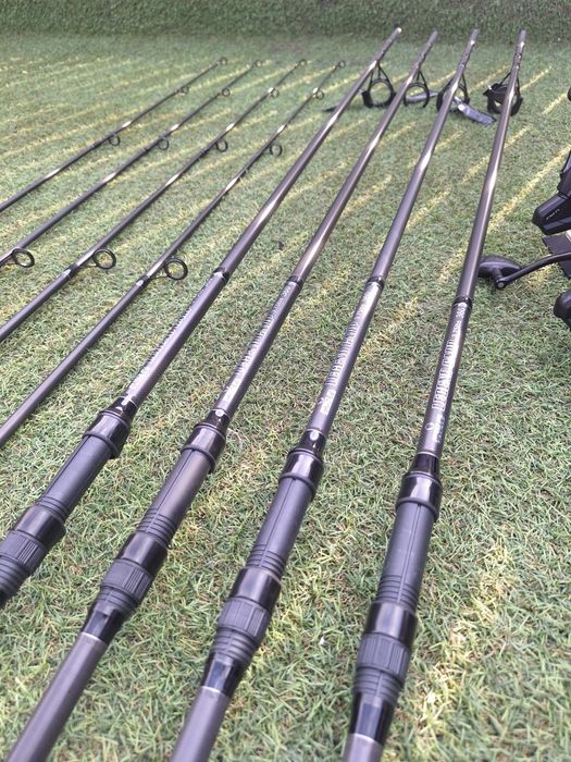 Set Pescuit 4 Legend Pro Fl 3.6m + 4 Arcast 10000 9+1 rulmenti

Produs