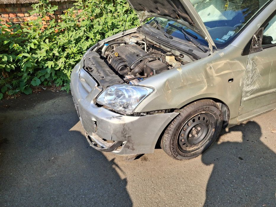 Toyota Corolla E12 ,1.4vvt-i, 114088км,2005г.за части,продава се цяла