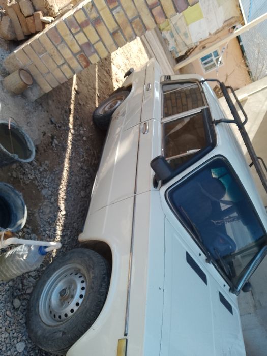 Транспорт. ВАЗ 2106