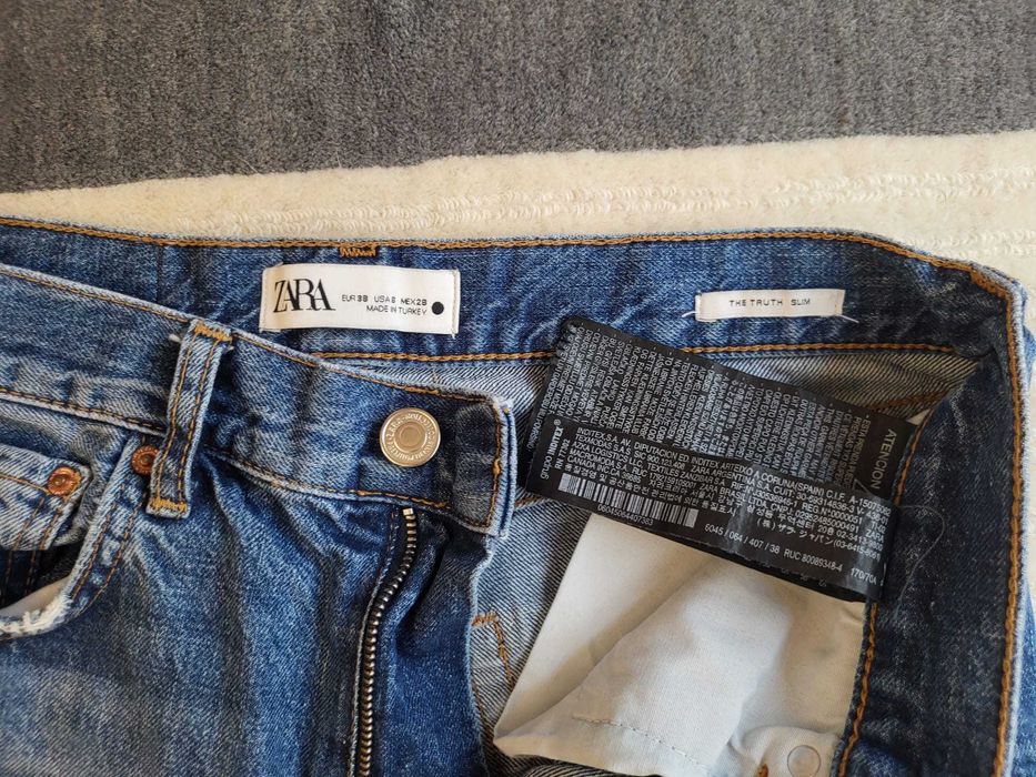 Blugi ZARA, mar. M/ 38, SLIM, model bootcut/ drept noi, fara eticheta