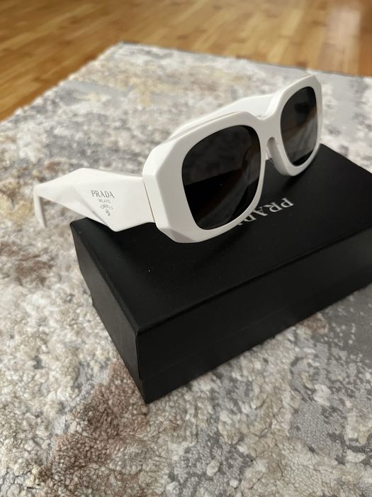 Ochelari de soare Prada alb