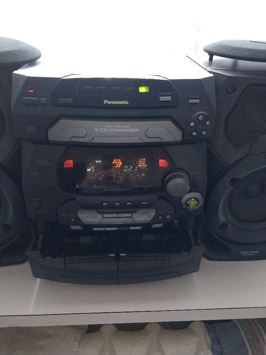 Муз. центр Panasonic с колонками