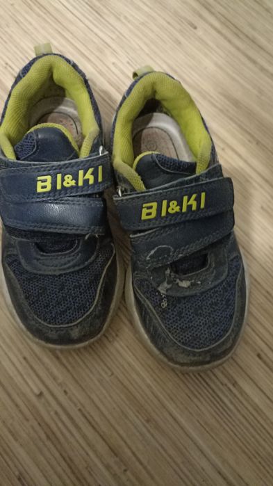 Детские обуви продаю