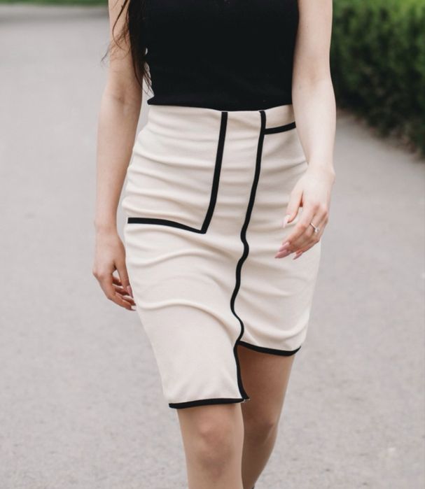 Елегантна дамска пола