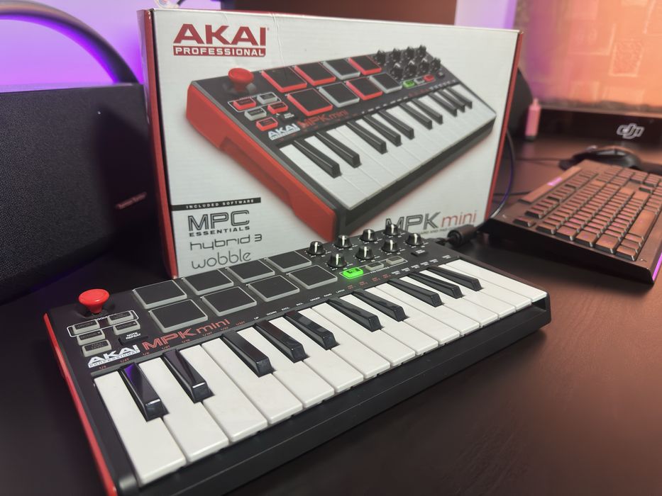 Akai MPK mini professional midi