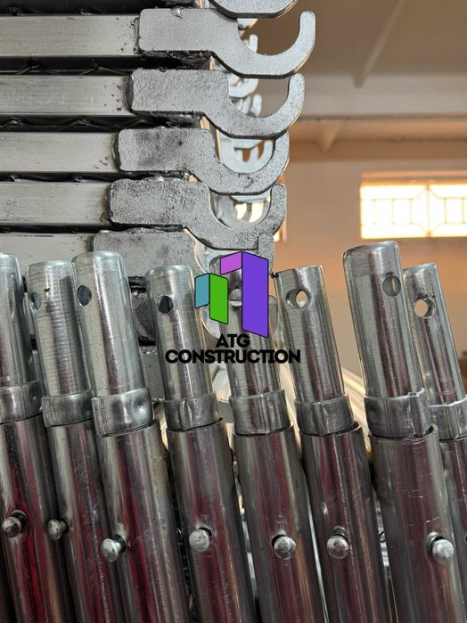 Импортные строительные леса, из оцинкованной стали с настилом, Китай