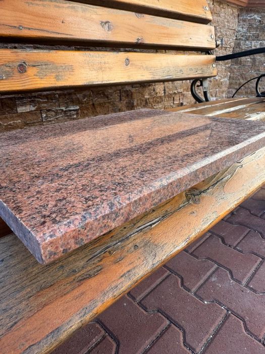 Pervaze scări blaturi din marmura sau granit, pardoseala marmura grani