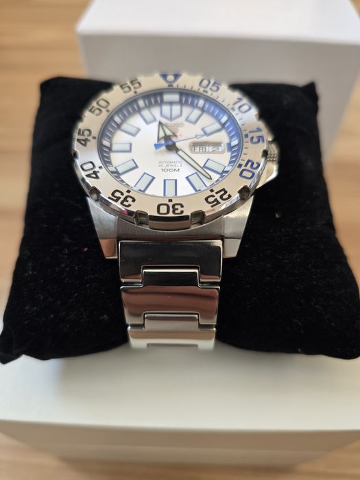 Seiko 5 Sports Blue Ice Monster