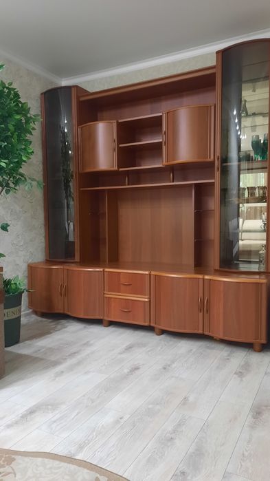 Продам стенку для зала, гостиной