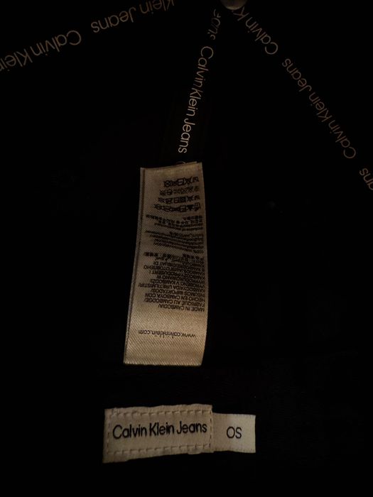 Нова шапка Calvin Klein Jeans