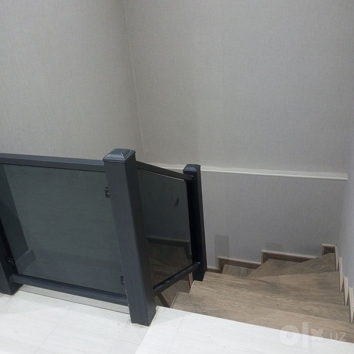 Продам коттедж в самом центре ориентир за Океаном. Гост.Ро