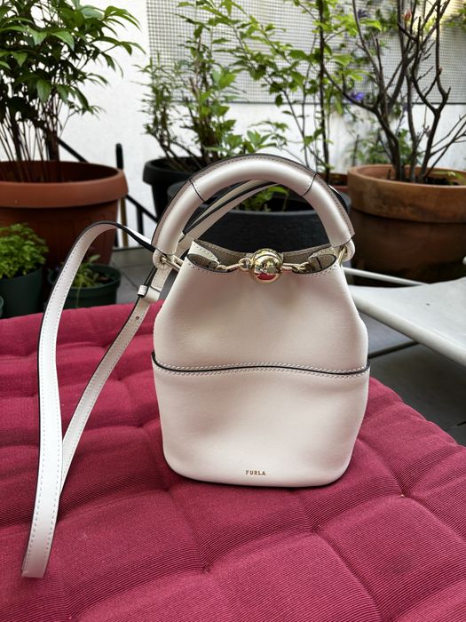 Geant Furla Sfera Bucket small