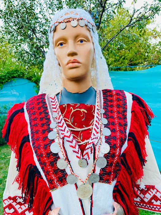 Автентична Пиринска Носия