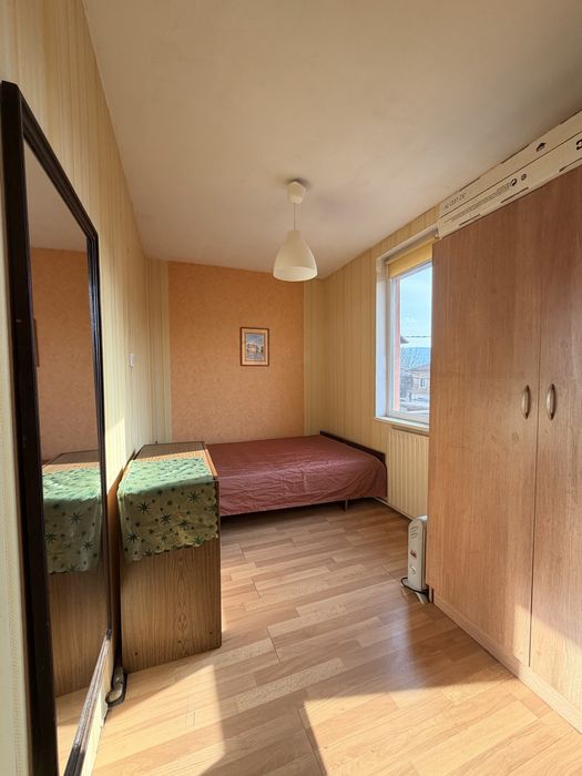 Дава се под наем Етаж от къща в Перник, Клепало - 95 кв.м за 388.62 € - Снимка #5