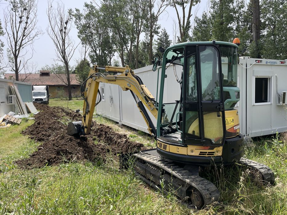 Bobcat / Miniexcavator de Inchiriat