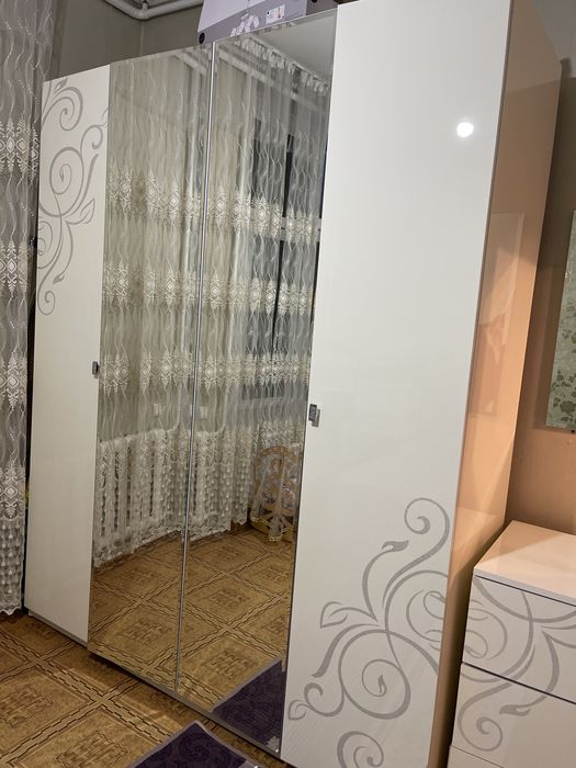 Спальный гарнитур