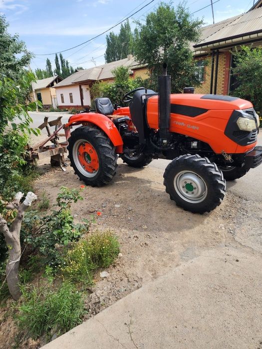 Mini traktor sotiladi