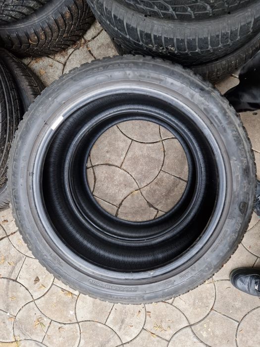 Cauciucuri Iarna Dunlop 245 45 R18