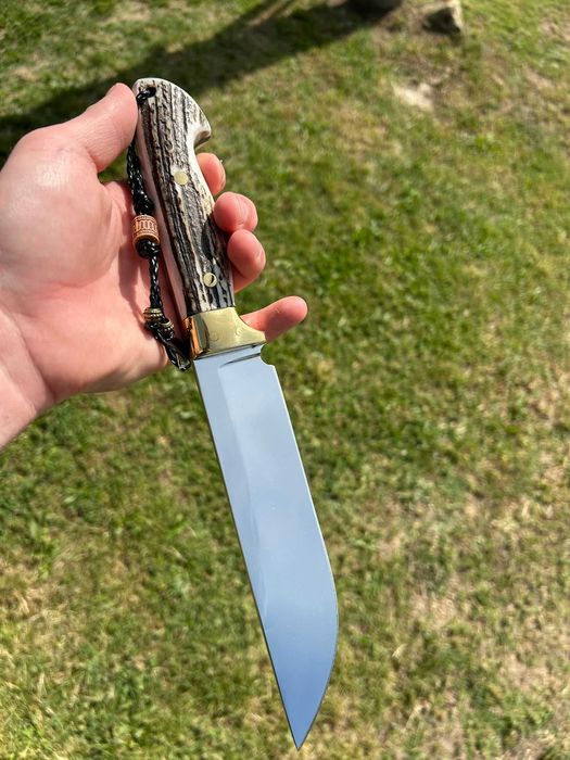 Нож от n690 стомана закален на 60hrc.