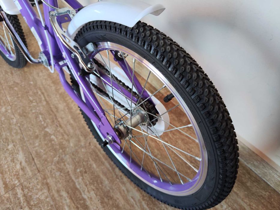Bicicleta Copii 5-7 ani Velors culoare Mov ca Nouă folosită de câteva ori în parc. Model Unicorn Bicicleta fete. Bicicleta fetite