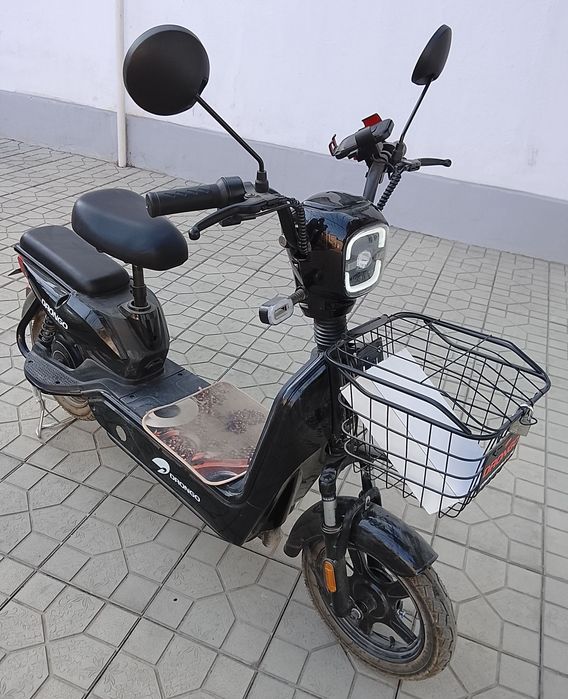 Скутер DRONGO R14  сотилади