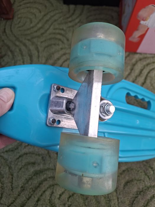 Скейтборд продам